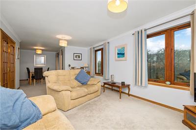 4 Bowling Green Close, Crail, Anstruther, KY10 3QZ - image 2