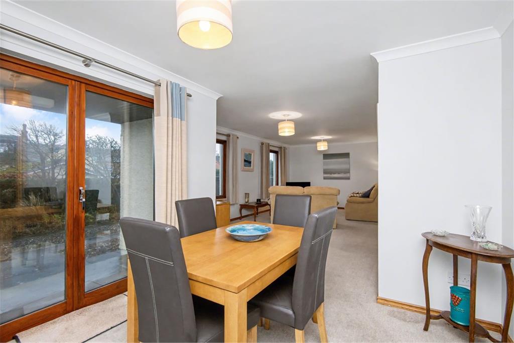 4 Bowling Green Close,
Crail,
Anstruther,
KY10 3QZ - image 3