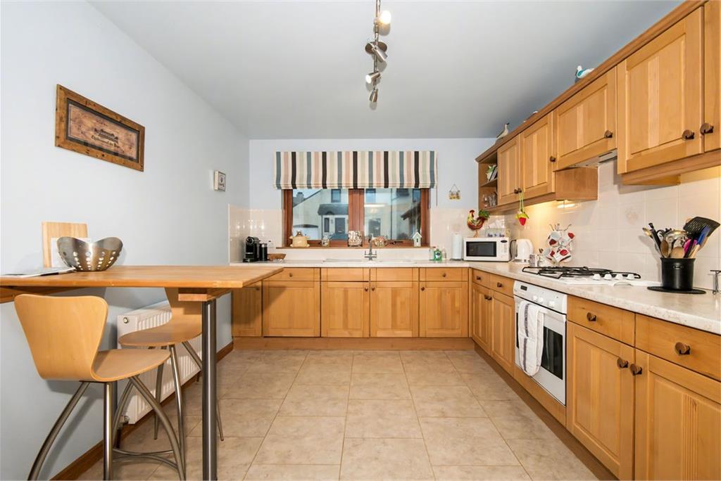 4 Bowling Green Close,
Crail,
Anstruther,
KY10 3QZ - image 4