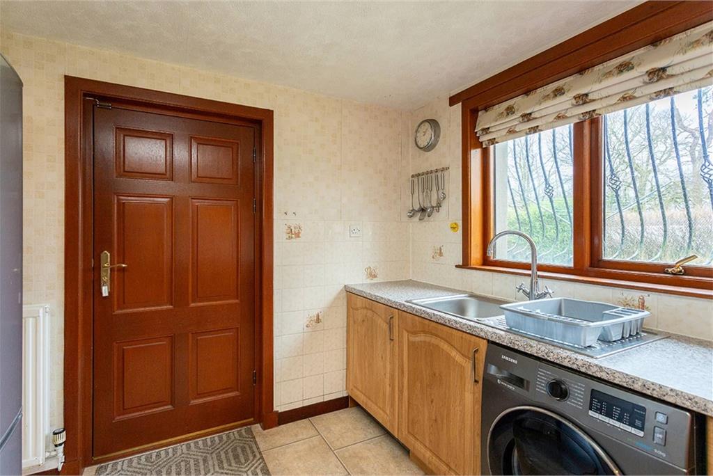 Lathro Farm Cottage Milnathort Road, , KY13 9SY - image 11