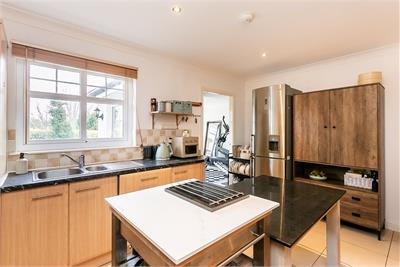 2 Station Mews,
Kirknewton,
EH27 8BZ - image 7