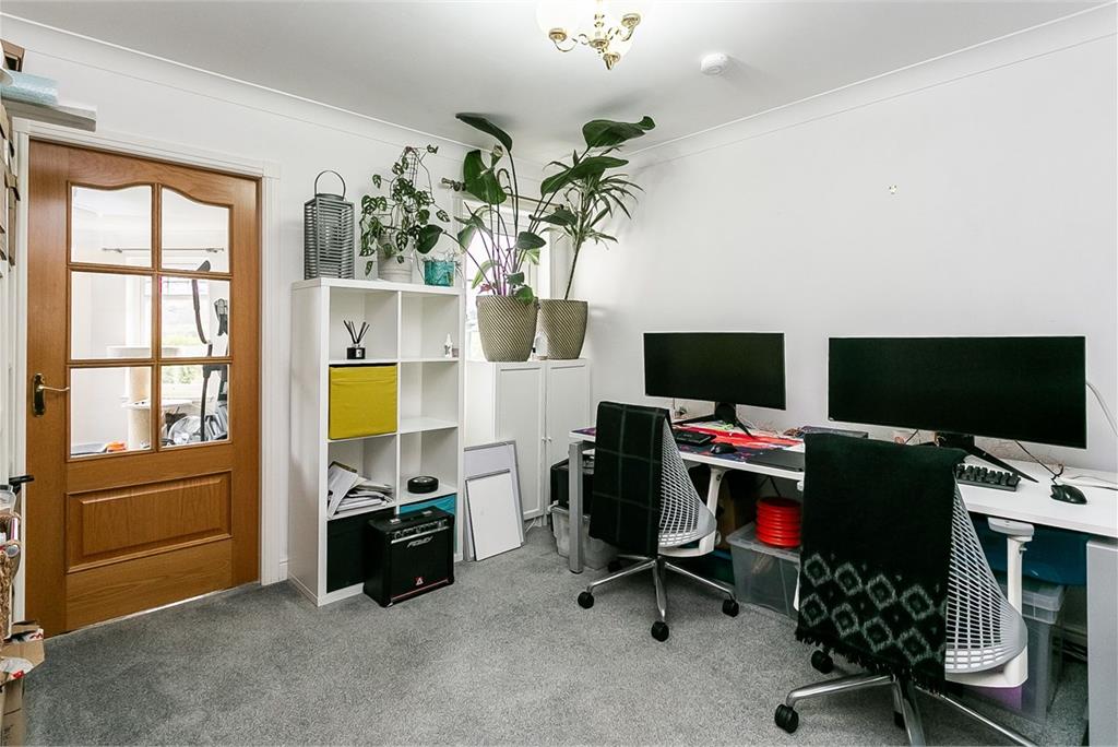 2 Station Mews,
Kirknewton,
EH27 8BZ - image 9