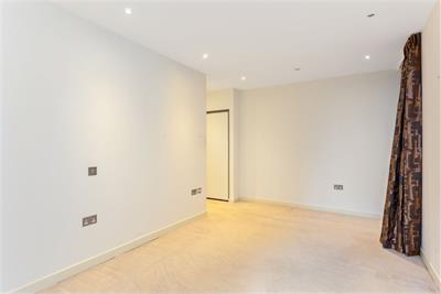 5/17 Simpson Loan, Edinburgh, EH3 9GX - image 14