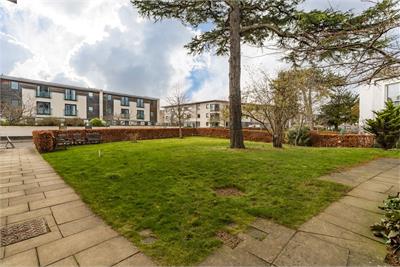 2/11 Burnbrae Drive, Edinburgh, EH12 8AS - image 22