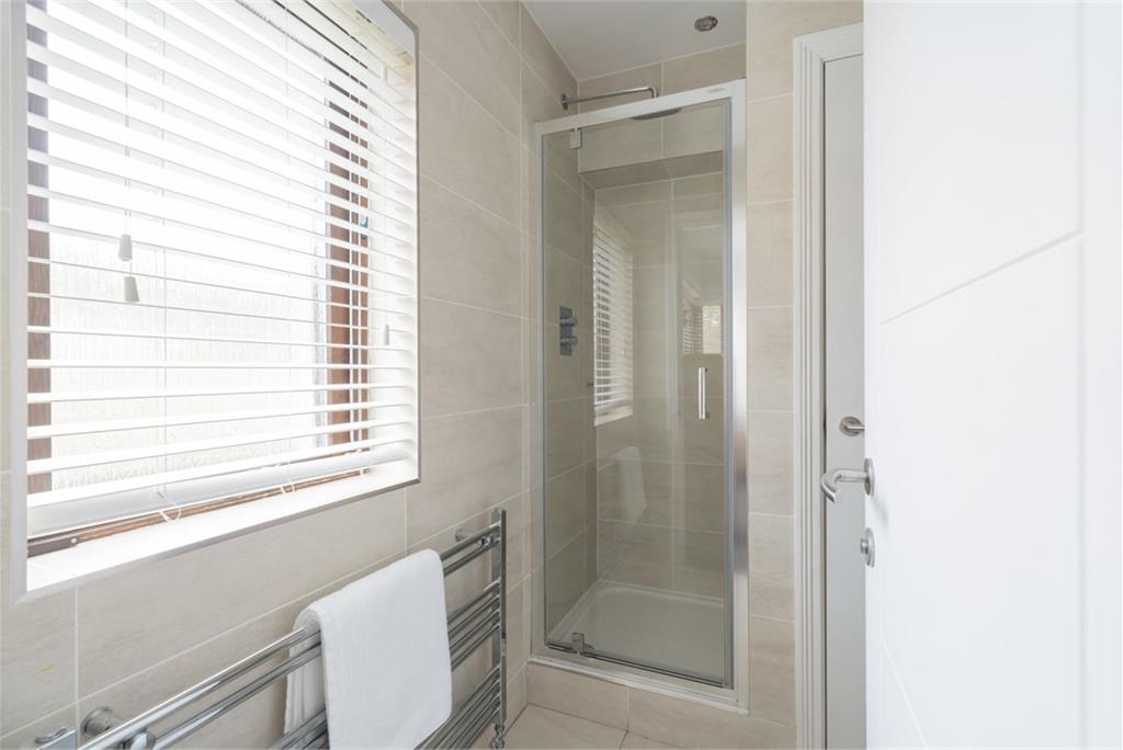 67/4 Craiglockhart Terrace, Edinburgh, EH14 1XH - image 9