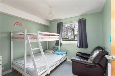 Flat 4,12 East Pilton Farm Avenue, , EH5 2GB - image 14