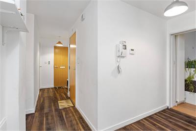 Flat 4,12 East Pilton Farm Avenue, , EH5 2GB - image 7