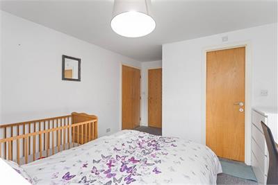 Flat 4,12 East Pilton Farm Avenue, , EH5 2GB - image 10
