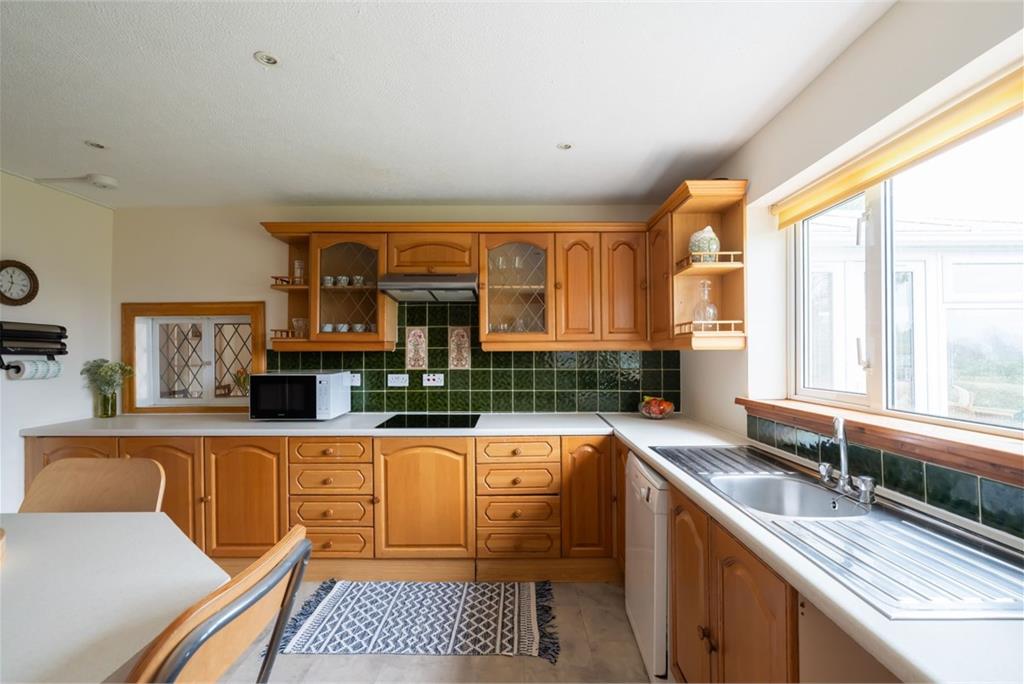 10 Lanark Road West, Juniper Green, EH14 5ER - image 11