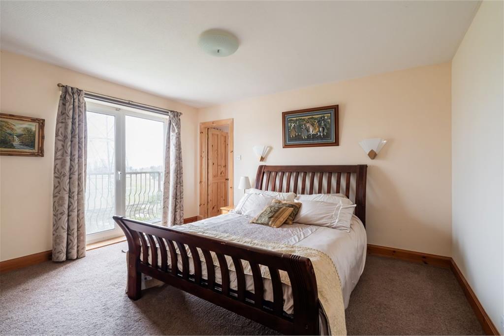 10 Lanark Road West, Juniper Green, EH14 5ER - image 17