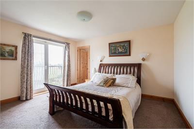 10 Lanark Road West, Juniper Green, EH14 5ER - image 17