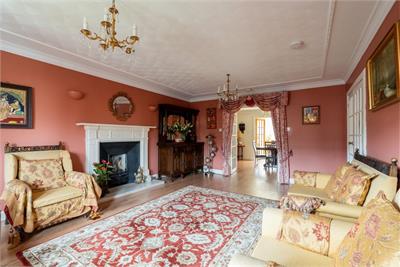 10 Lanark Road West, Juniper Green, EH14 5ER - image 3