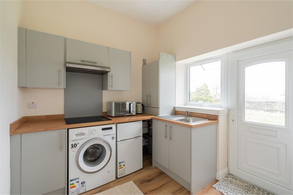 10 Lanark Road West, Juniper Green, EH14 5ER - image 34