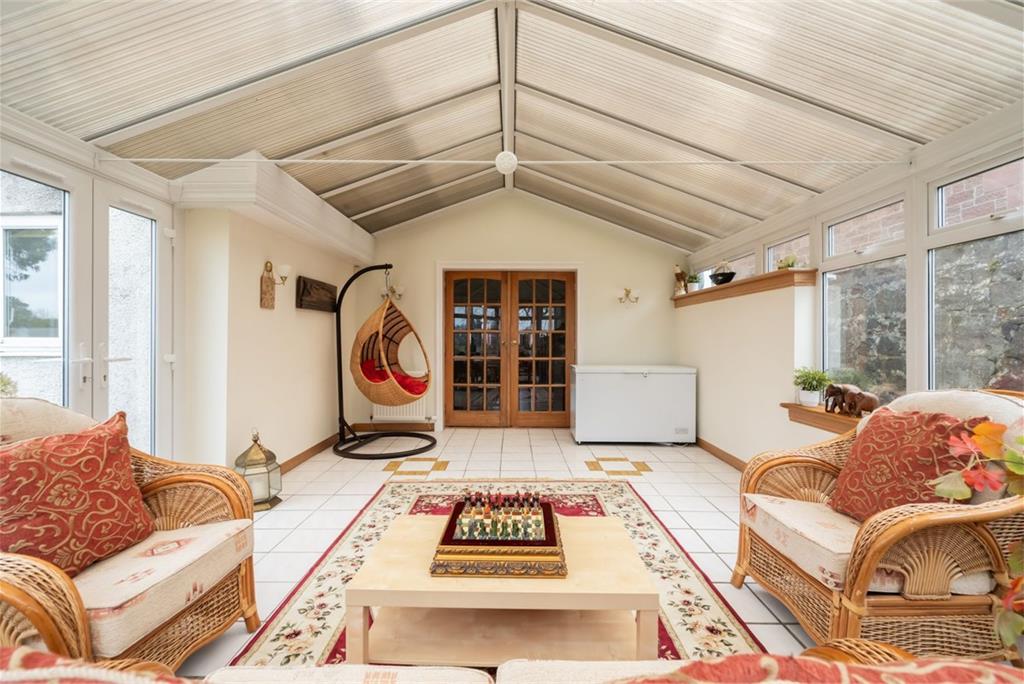 10 Lanark Road West, Juniper Green, EH14 5ER - image 7