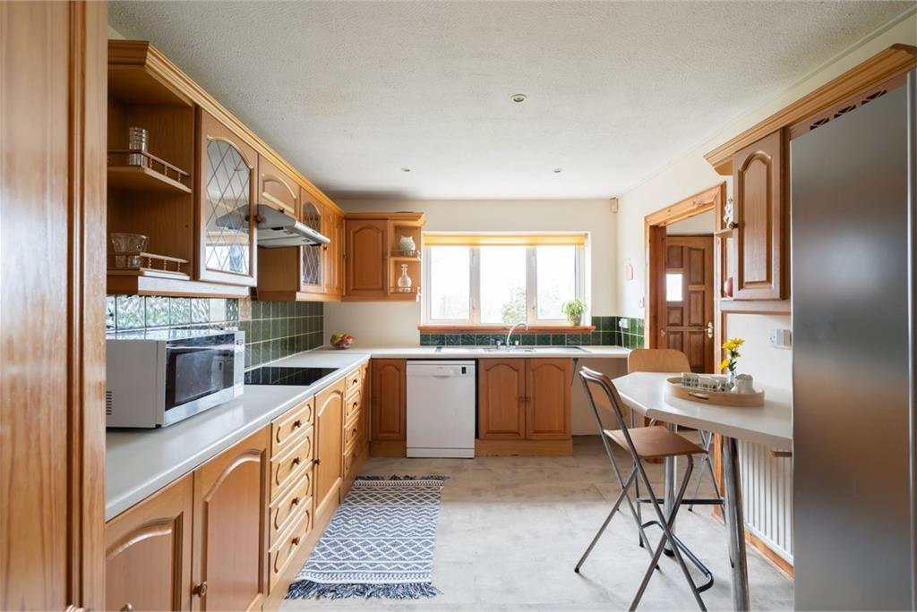 10 Lanark Road West, Juniper Green, EH14 5ER - image 8