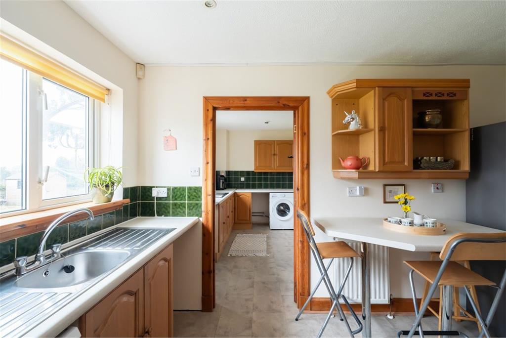 10 Lanark Road West, Juniper Green, EH14 5ER - image 9