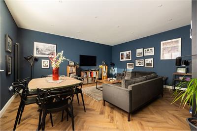 25 Dewar Place Lane, Edinburgh, EH3 8EF - image 2