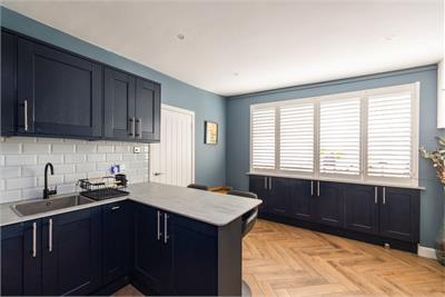 25 Dewar Place Lane, Edinburgh, EH3 8EF - image 9
