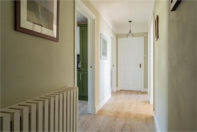 19/4 Margaret Rose Drive, Edinburgh, EH10 7ER - image 10