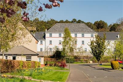 19/4 Margaret Rose Drive, Edinburgh, EH10 7ER - image 1