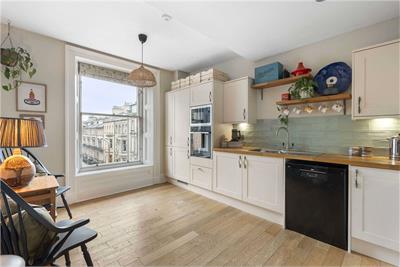 60/3 Palmerston Place,
West End,
Edinburgh,
EH12 5AY - image 12