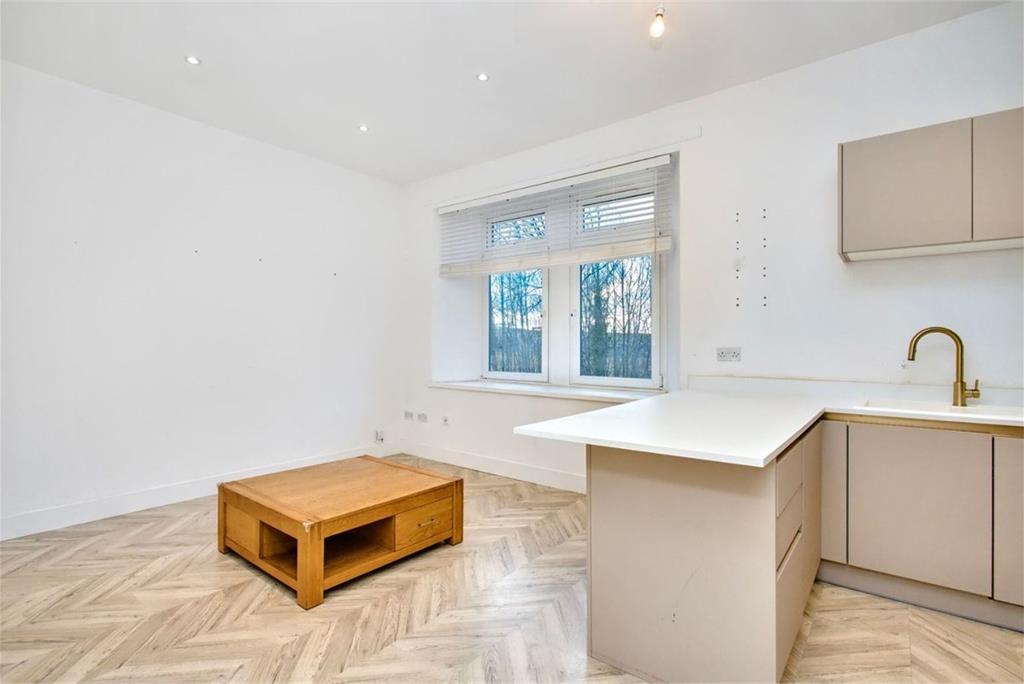 2 Whin Park, Cockenzie, Port Seton, East Lothian, EH32 0JQ - image 2