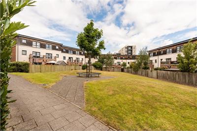 35/1 Waterfront Avenue, Edinburgh, EH5 1JD - image 14