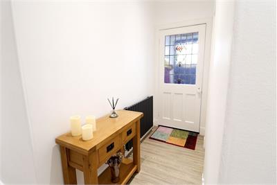 Gleniris, 54 Abercromby Road, Castle Douglas, DG7 1BA - image 3