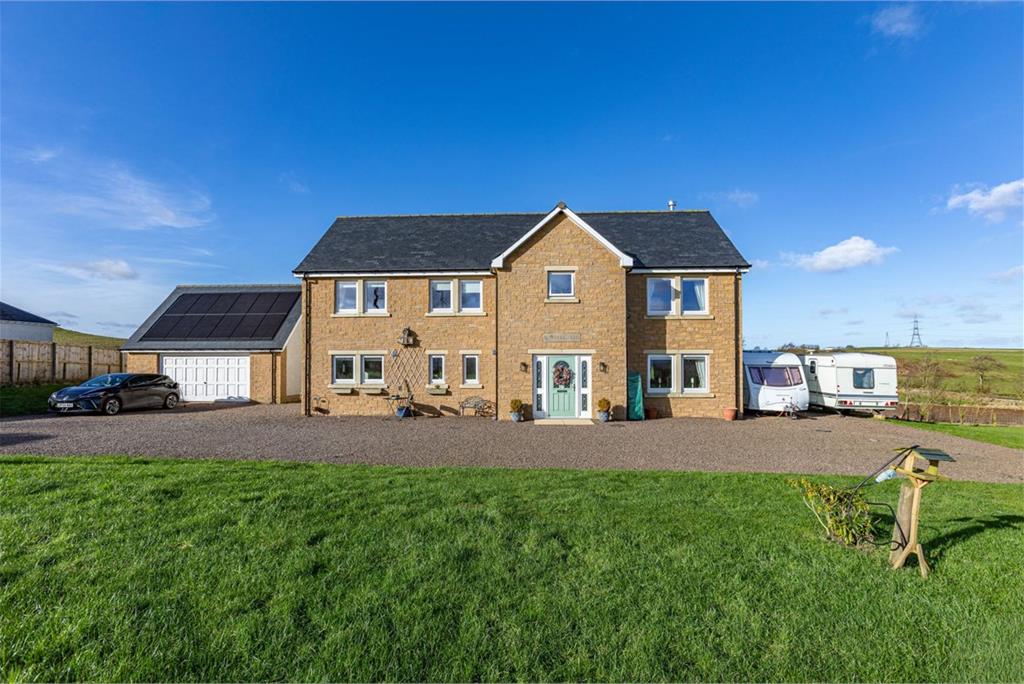 Castlegarth, Cheviot View, Hume, TD5 7TP - image 1