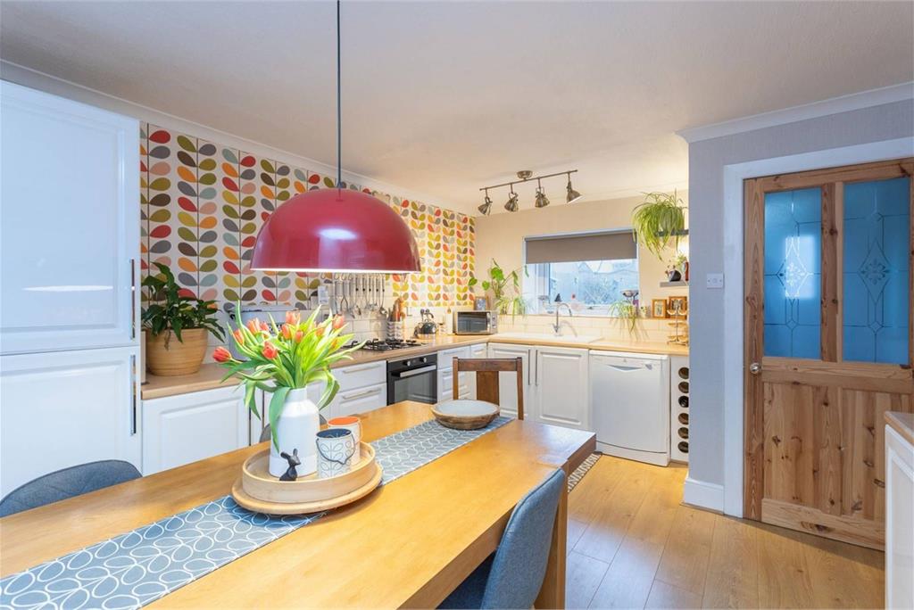 44 Belmont Street, Newtyle, PH12 8UE - image 7