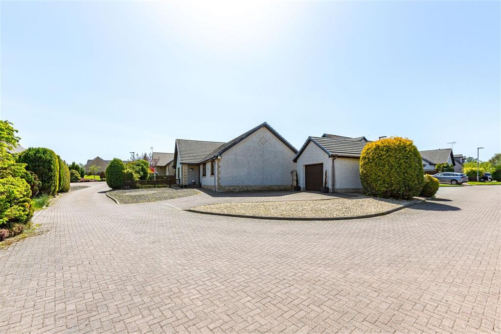 24 Justice Park, Oxton, TD2 6NZ - image 2