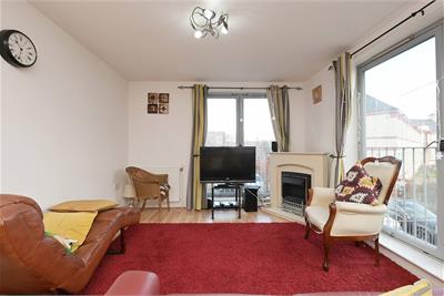 Flat 4, 1 Harewood Road, Niddrie Mains, EH16 4GF - image 2
