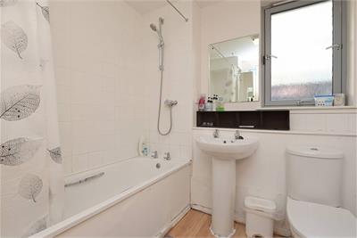 Flat 4, 1 Harewood Road, Niddrie Mains, EH16 4GF - image 11