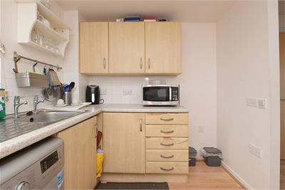 Flat 4, 1 Harewood Road, Niddrie Mains, EH16 4GF - image 7