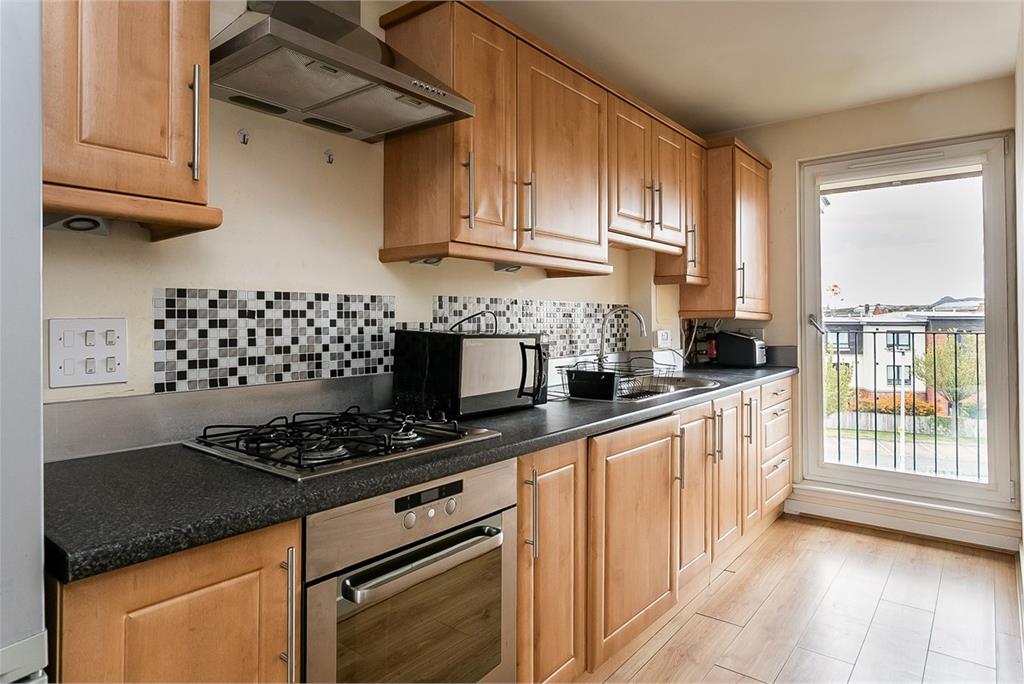 Flat 9,
4 New Mart Gardens,
Edinburgh,
EH14 1TZ - image 7