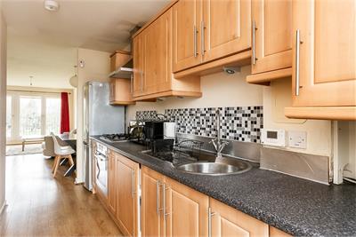 Flat 9, 4 New Mart Gardens, Edinburgh, EH14 1TZ - image 8