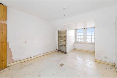 2 (5F1) Burnet's Close, 156 High Street, Edinburgh, EH1 1QU - image 2