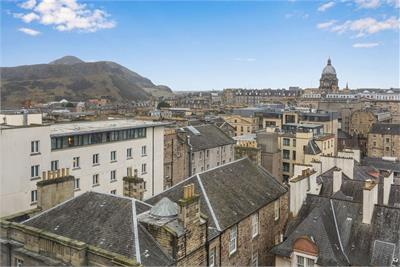 2 (5F1) Burnet's Close, 156 High Street, Edinburgh, EH1 1QU - image 12