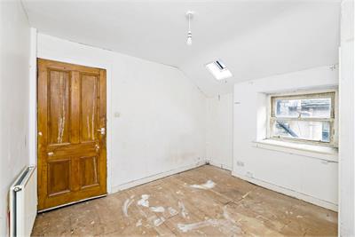 2 (5F1) Burnet's Close, 156 High Street, Edinburgh, EH1 1QU - image 9