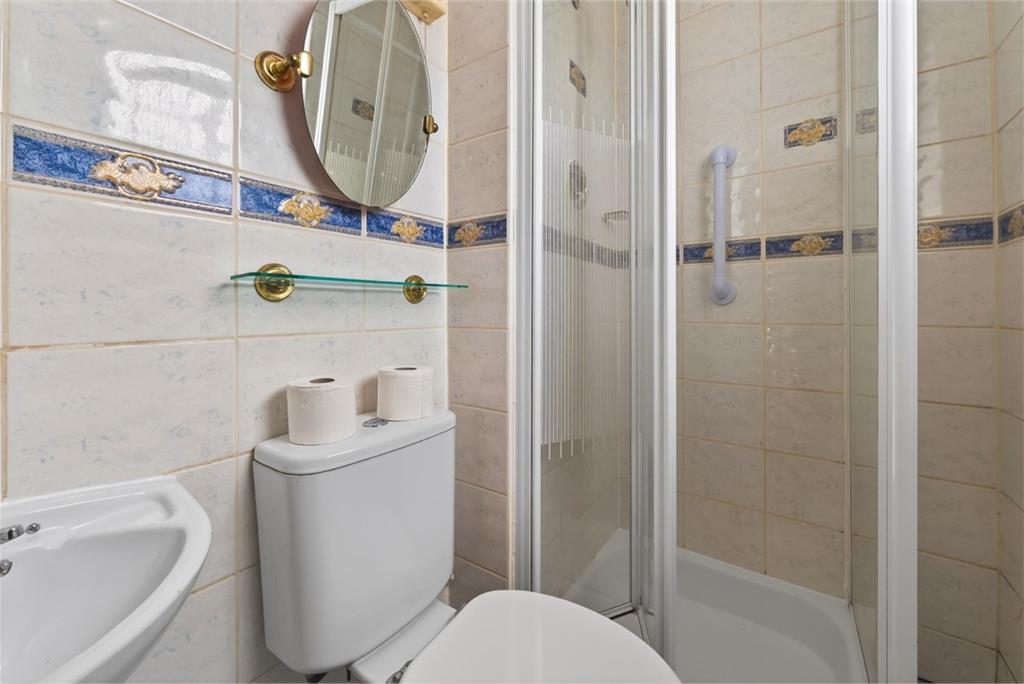 3 Leadervale Road,
Liberton
Edinburgh,
EH16 6PB - image 21