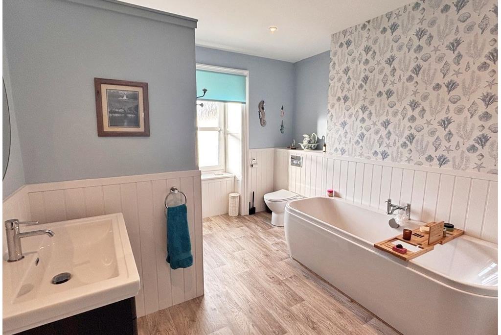 Skye House,
108 High Street,
Kirkcudbright,
DG6 4JQ - image 11