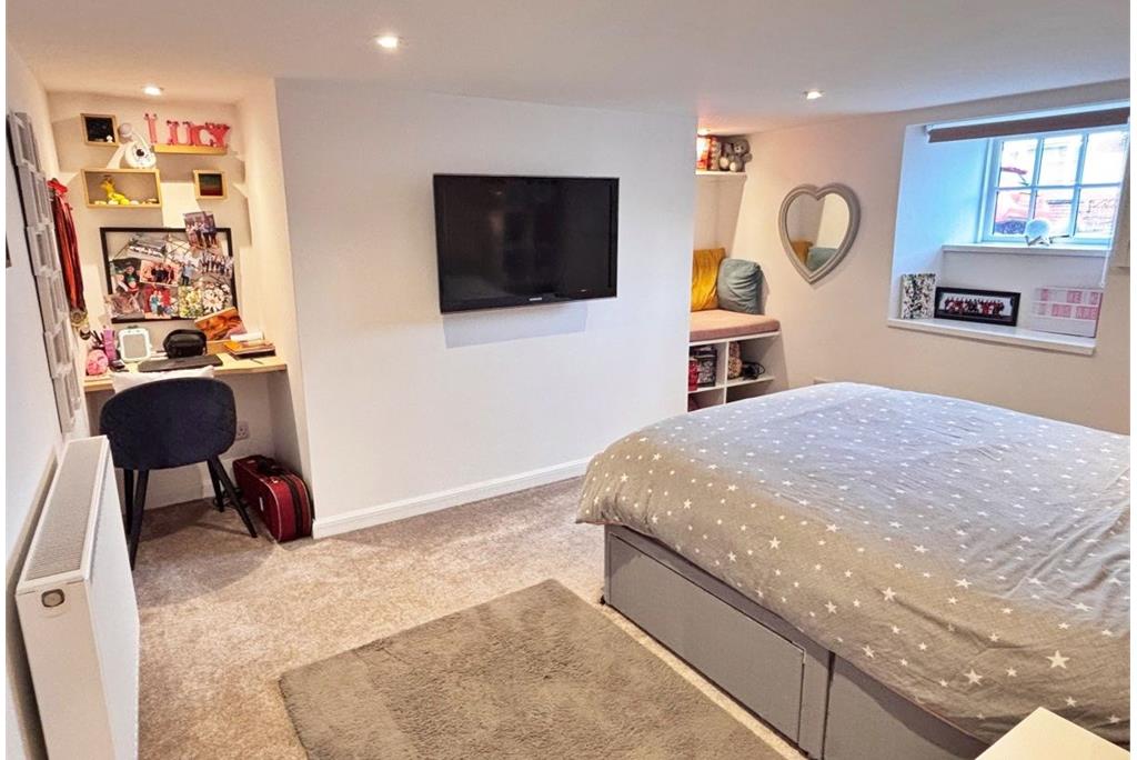 Skye House,
108 High Street,
Kirkcudbright,
DG6 4JQ - image 14