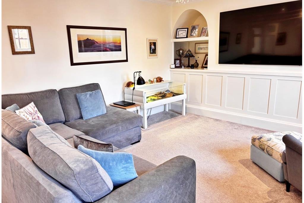 Skye House,
108 High Street,
Kirkcudbright,
DG6 4JQ - image 3