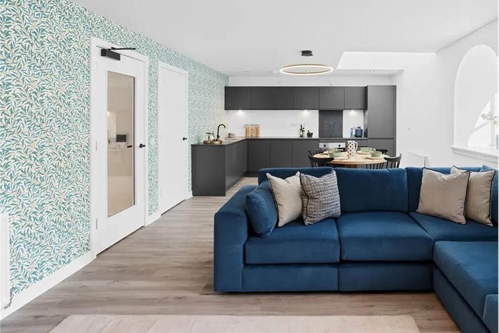 32/16 Dryden Street, Edinburgh, EH7 4GQ - image 3