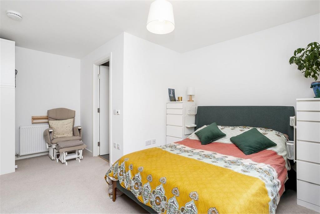 6 Hughes Close, Canonmills, Edinburgh, EH7 4FU - image 12