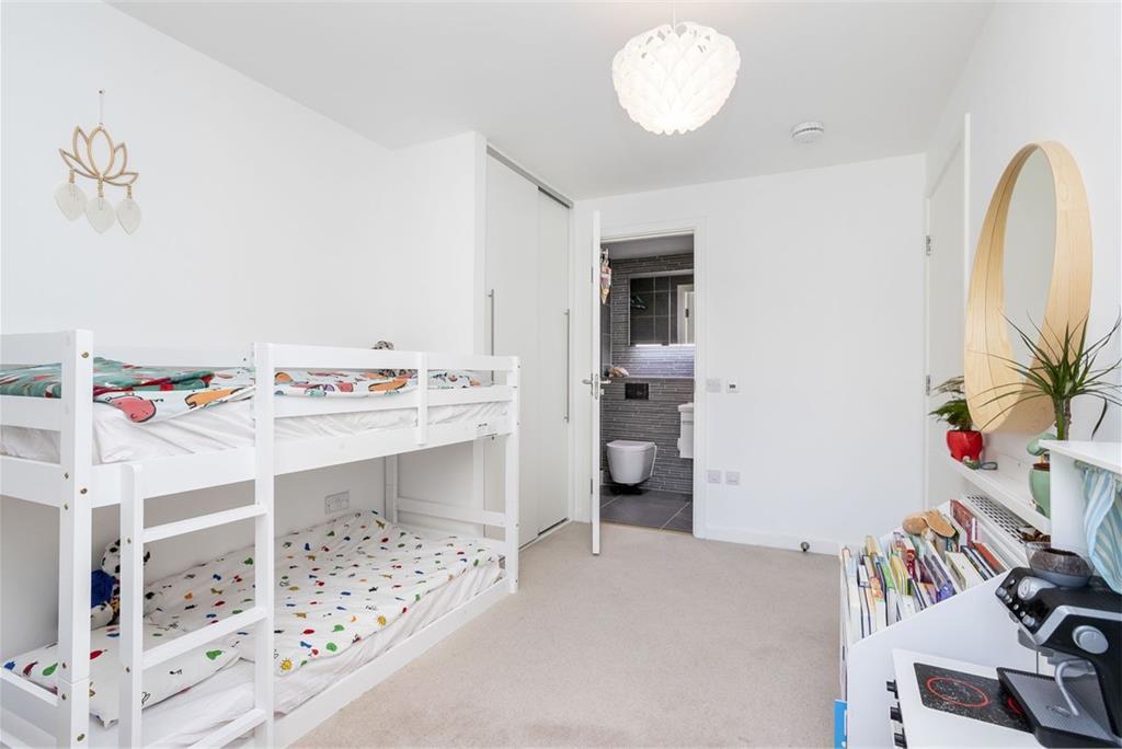 6 Hughes Close, Canonmills, Edinburgh, EH7 4FU - image 14