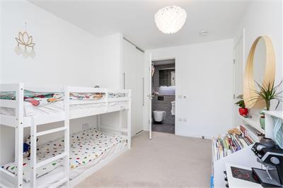 6 Hughes Close, Canonmills, Edinburgh, EH7 4FU - image 14