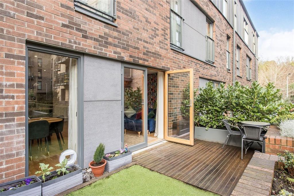 6 Hughes Close, Canonmills, Edinburgh, EH7 4FU - image 22