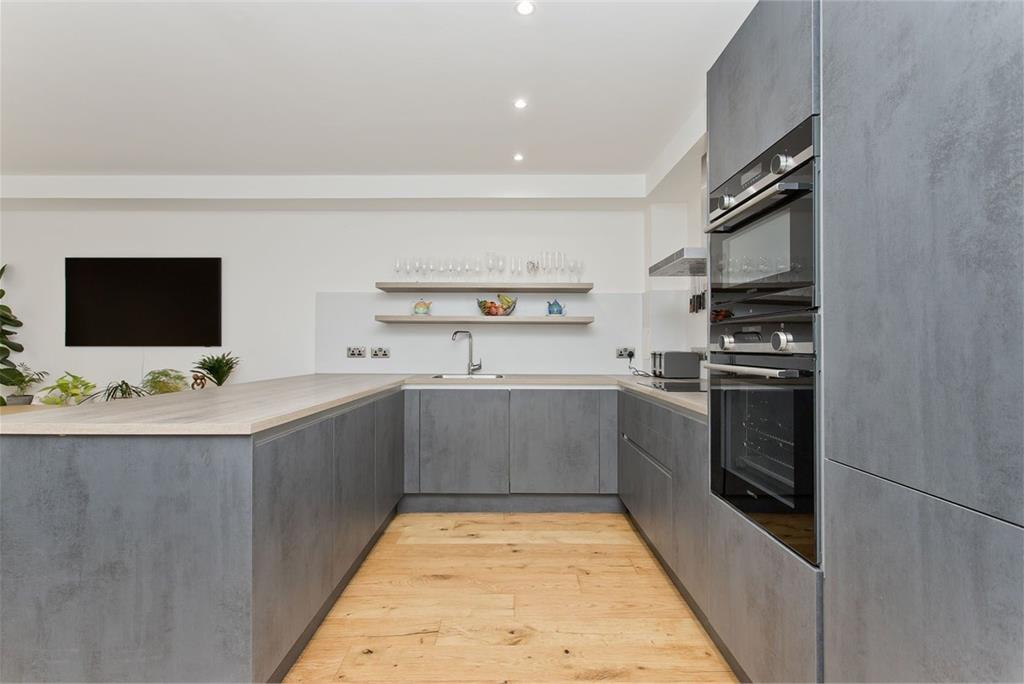 6 Hughes Close, Canonmills, Edinburgh, EH7 4FU - image 7