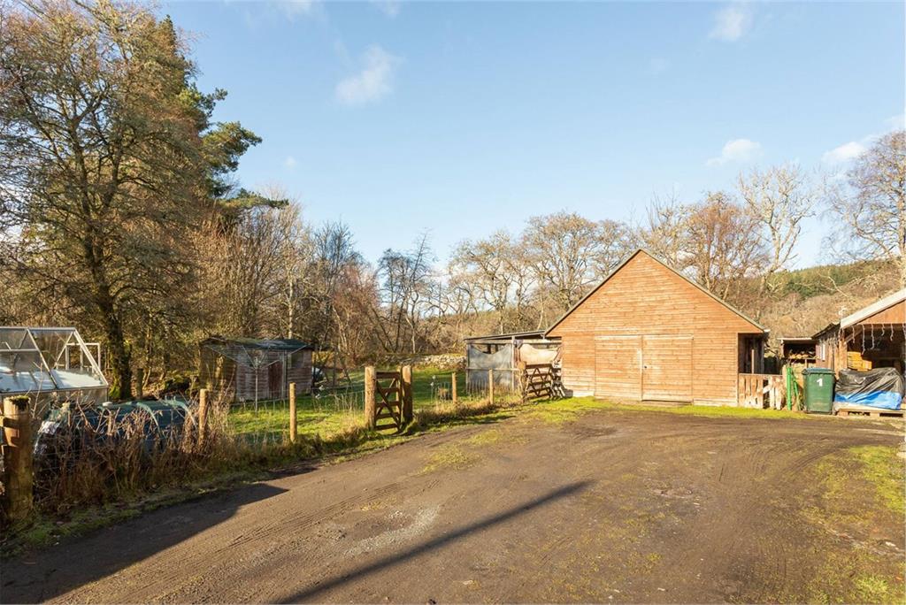 2 Riverside, Tummel Bridge, Pitlochry, PH16 5SB - image 18